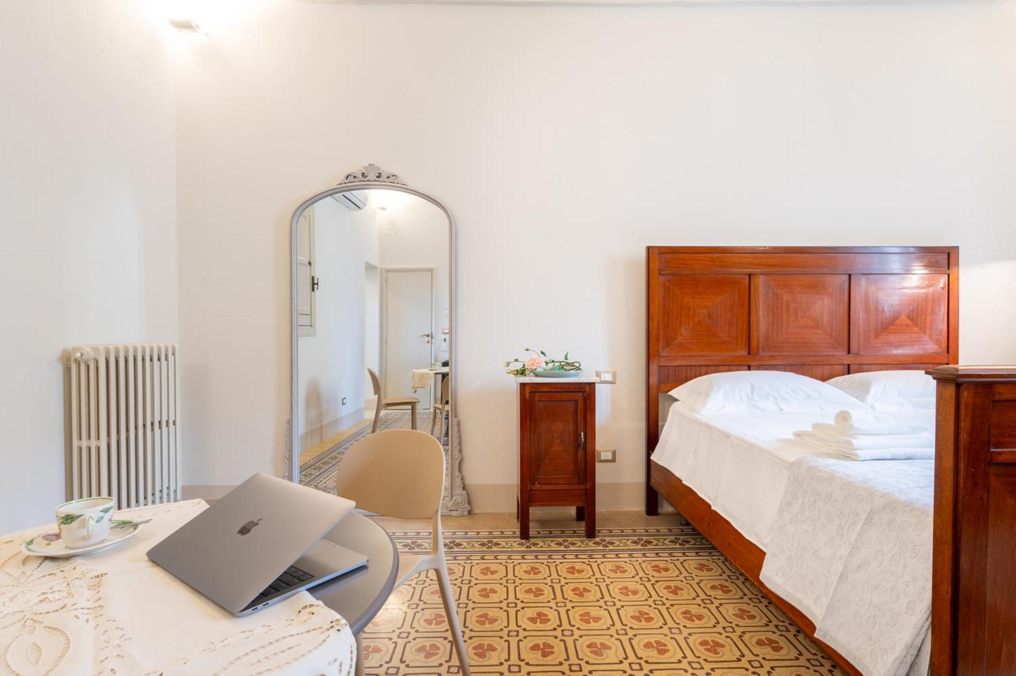 Donna Zaira Rooms&Suites Maglie Eksteriør bilde